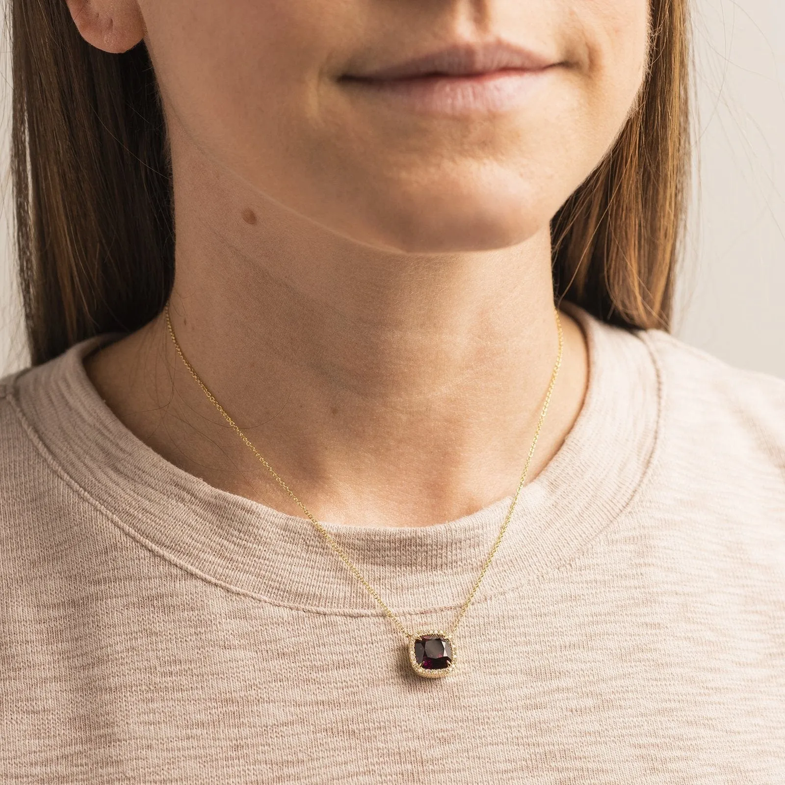 18K Yellow Gold Garnet Diamond Pendant