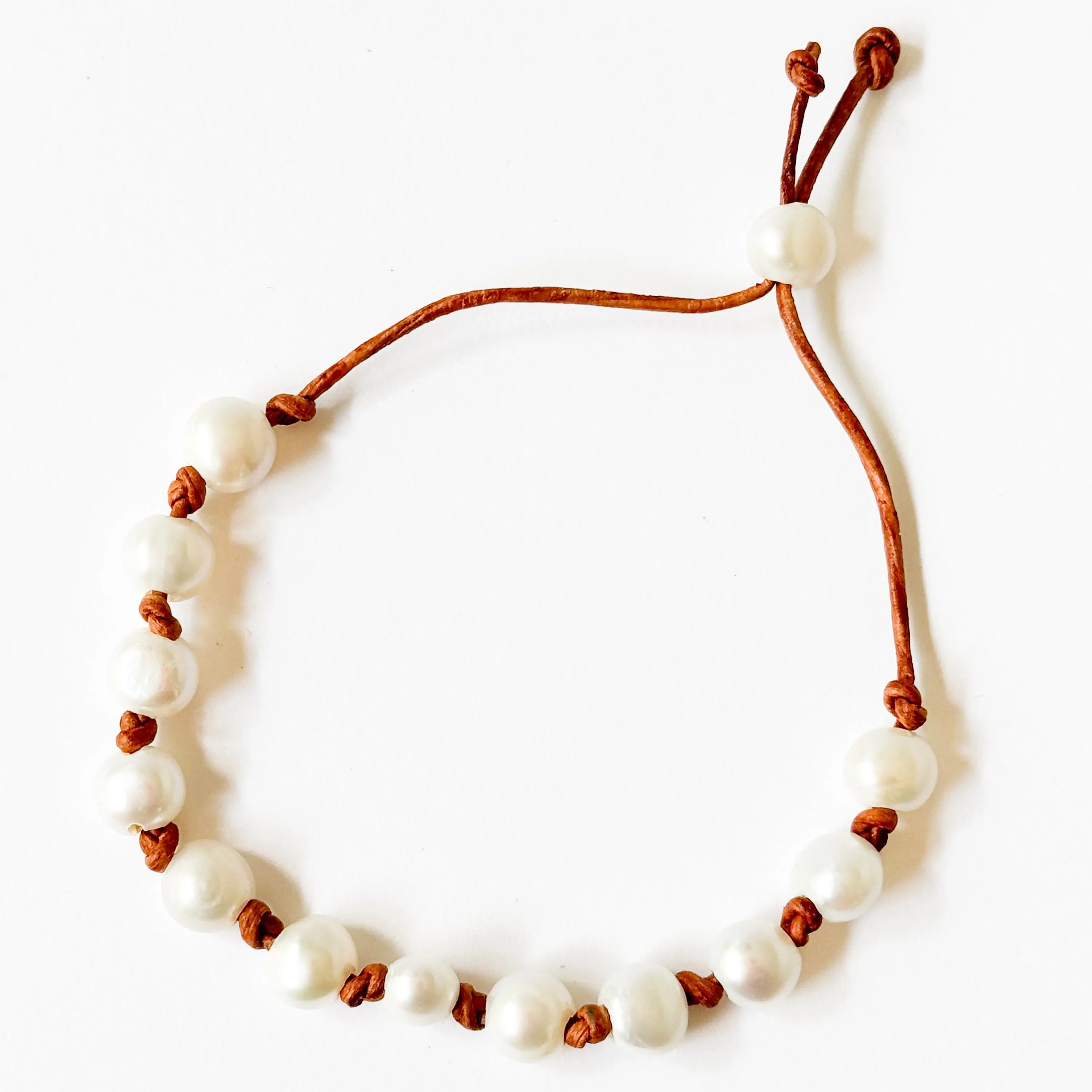 Adjustable Pearl and Leather Cord Bracelet - WS