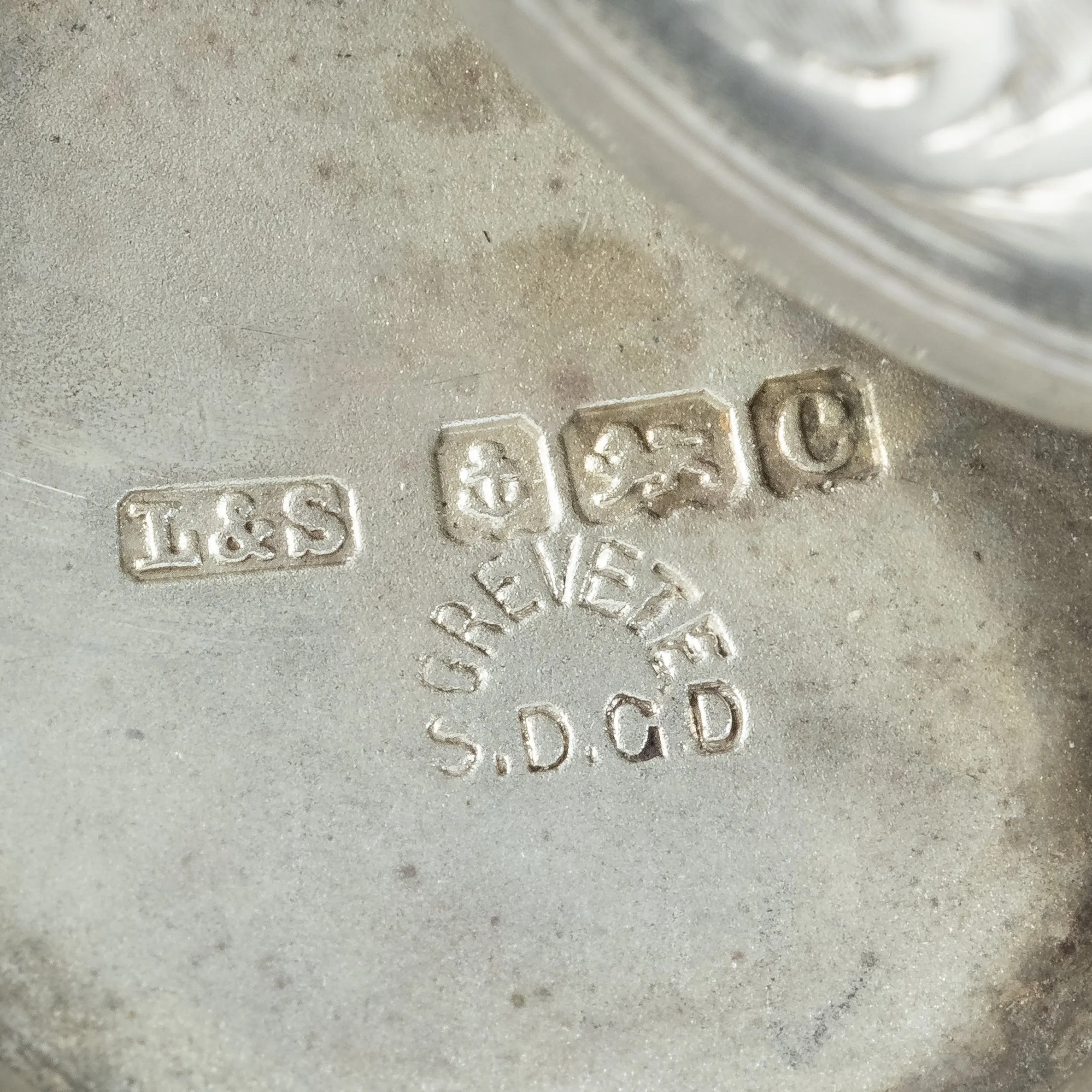 Antique Edwardian Sovereign Case Pendant Necklace Silver Dated 1902
