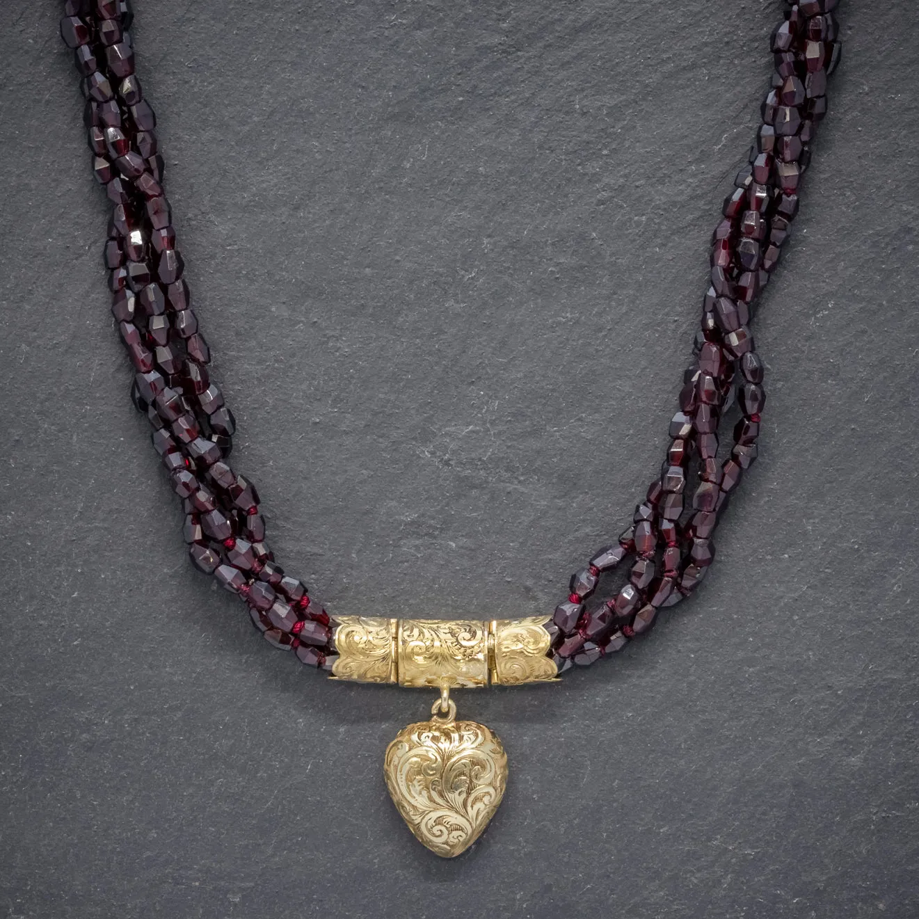 ANTIQUE GEORGIAN GARNET NECKLACE 18CT GOLD HEART LOCKET CIRCA 1800