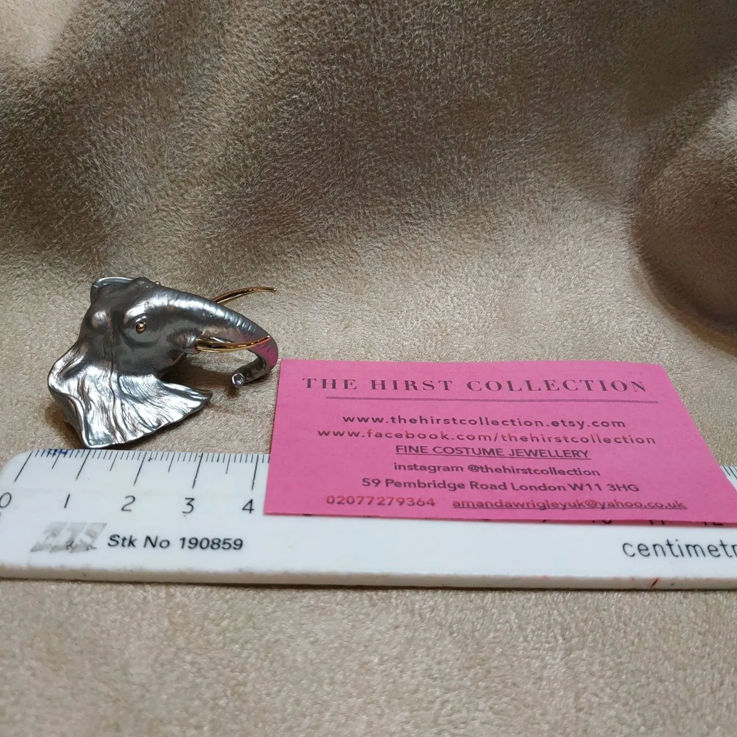 Elephant head brooch by Bill Skinner