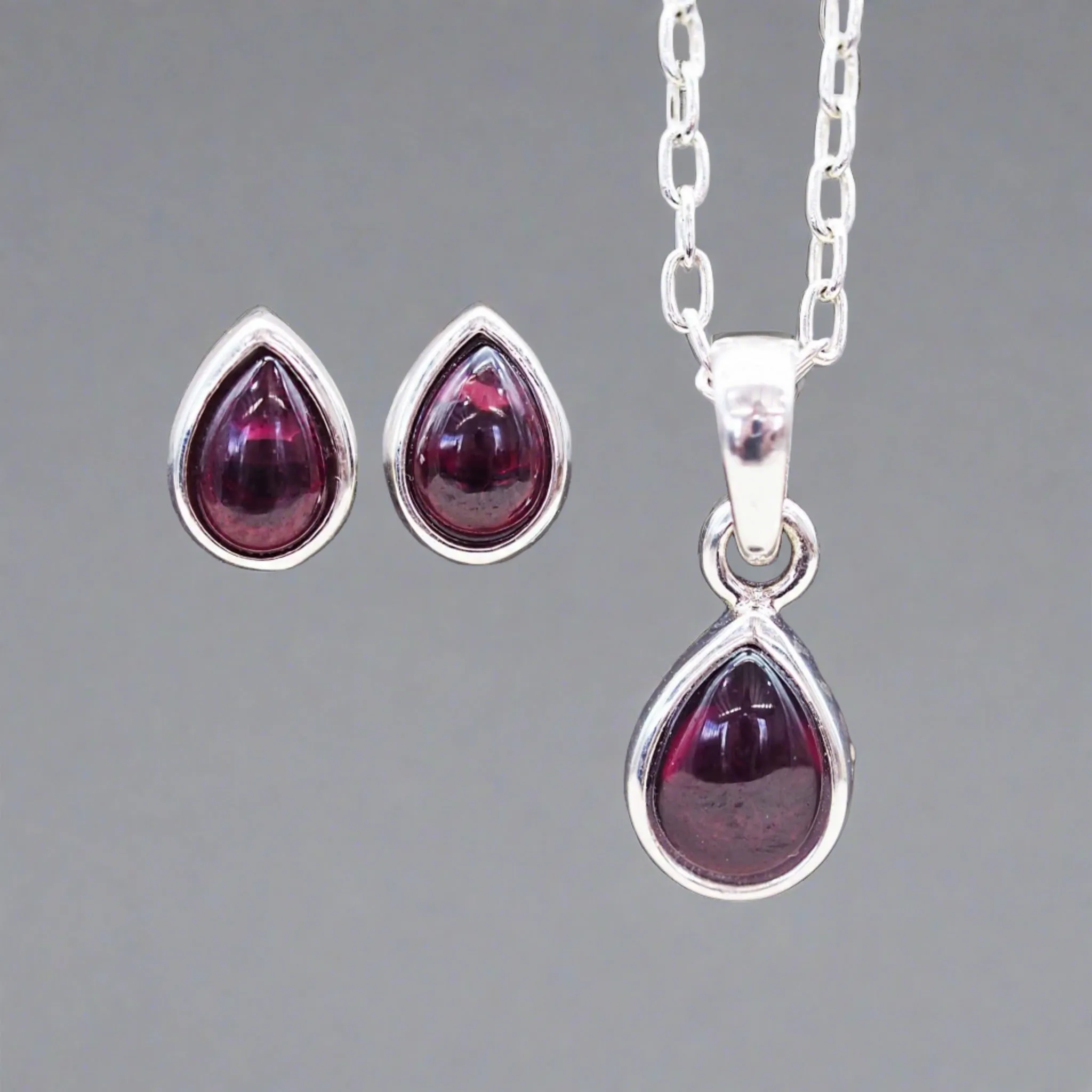 January Birthstone Jewellery Set - Garnet Jewellery
