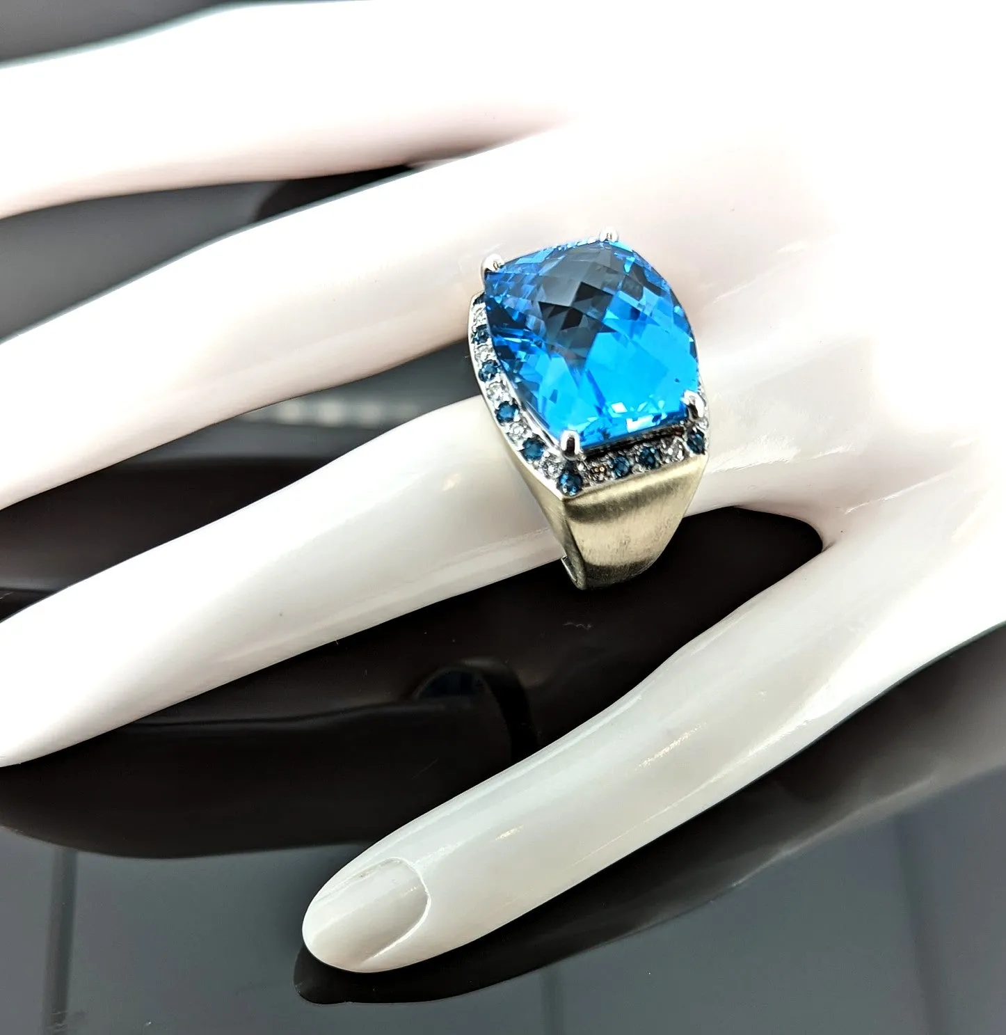 Large Blue Topaz Ring in 18K White Gold