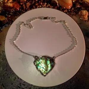 N.16 Abalone Shell Queen Massive Necklace