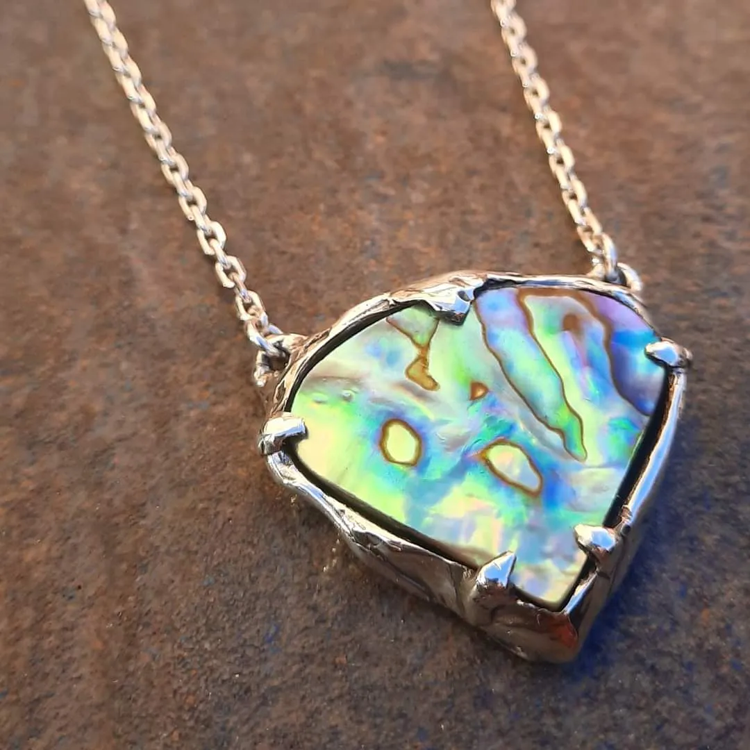 N.16 Abalone Shell Queen Massive Necklace