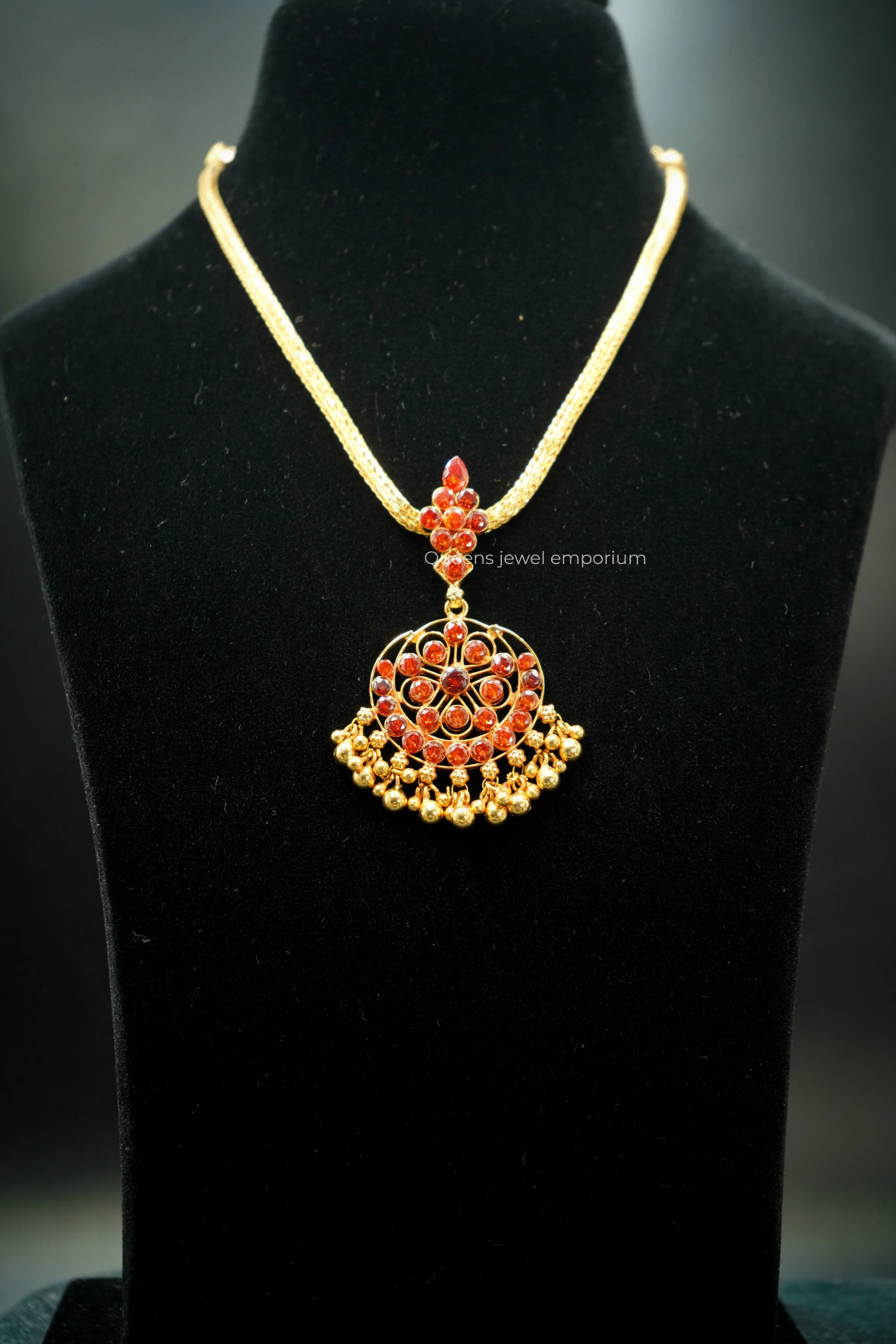 NEELAVATHI NECKLACE