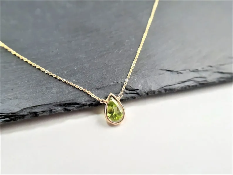 Peridot Pan Cut Briolette Pendant Necklace
