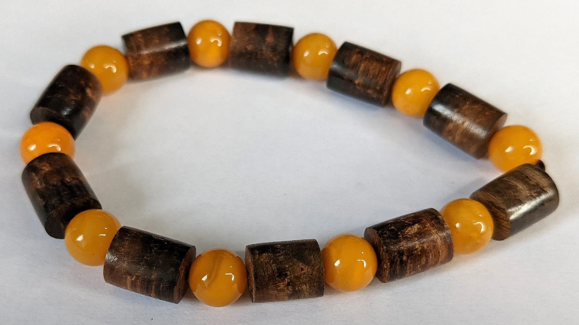 The Calm and Compose - Sinking Wild Agarwood Bracelet with Solid Baltic Amber