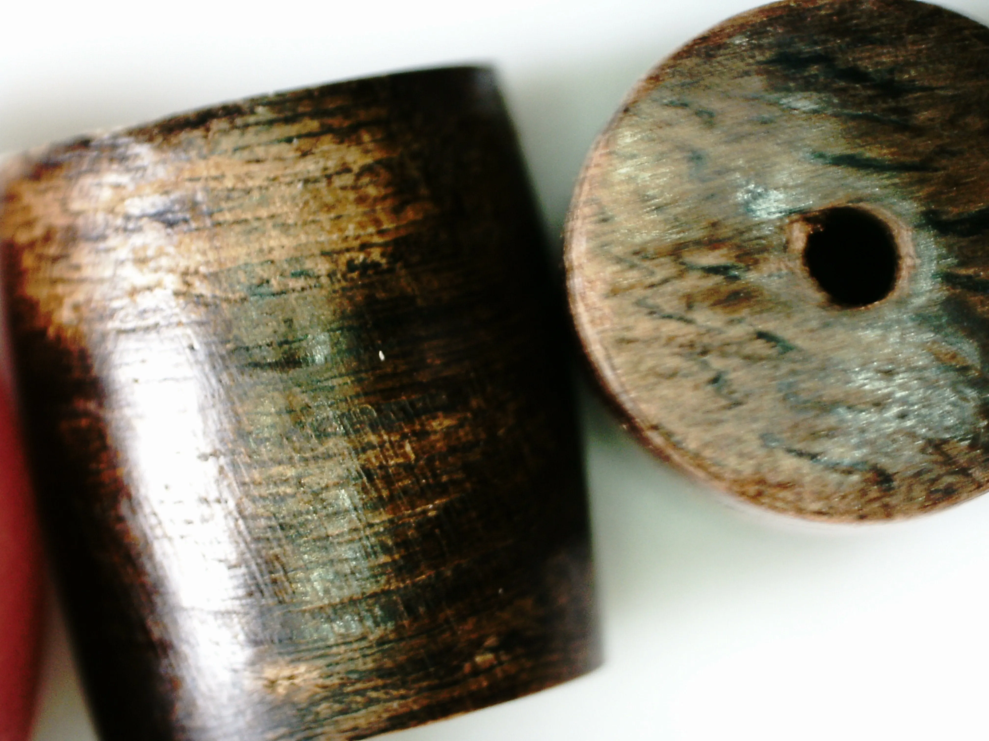 The Calm and Compose - Sinking Wild Agarwood Bracelet with Solid Baltic Amber