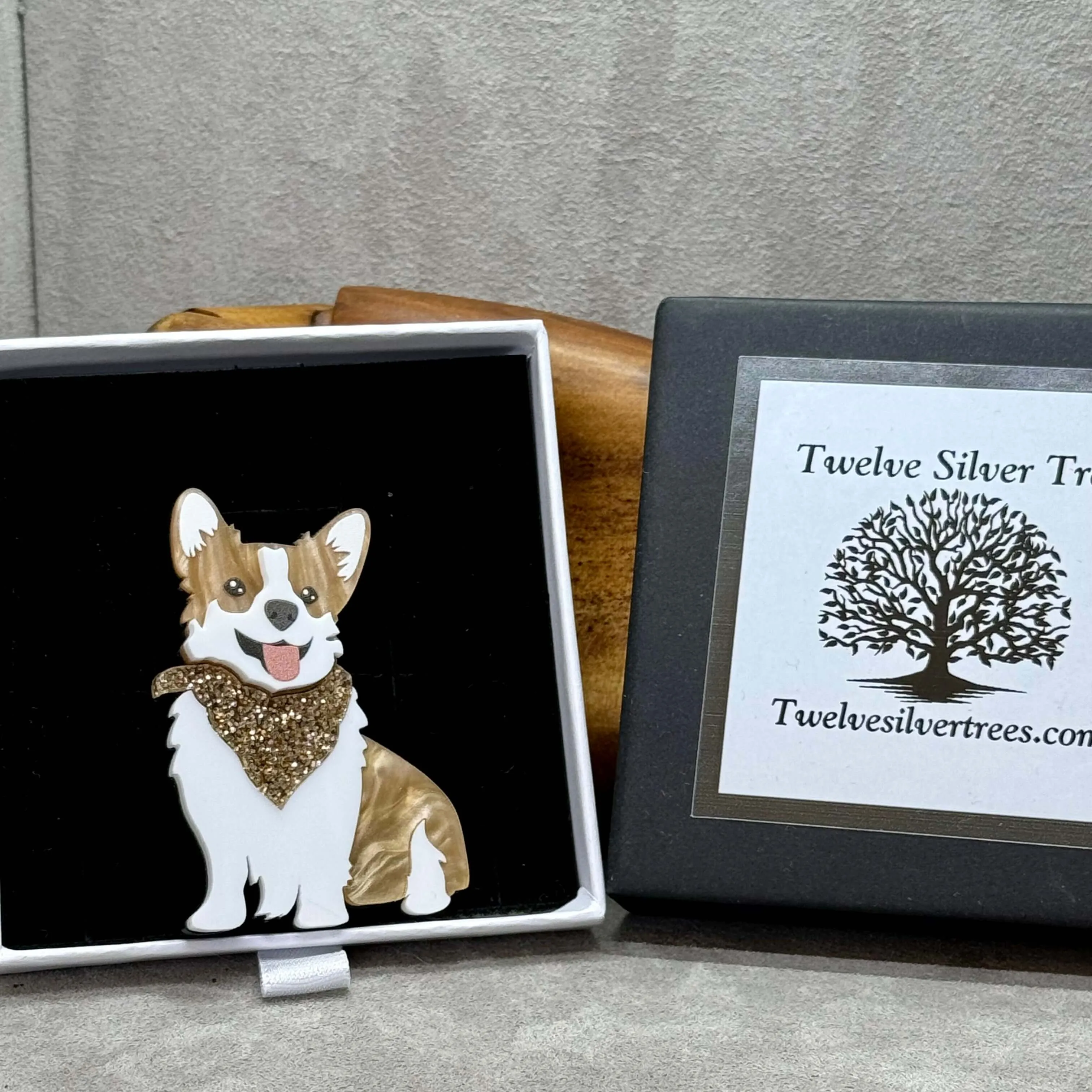 The Corgi - Acrylic Art Dog Brooch