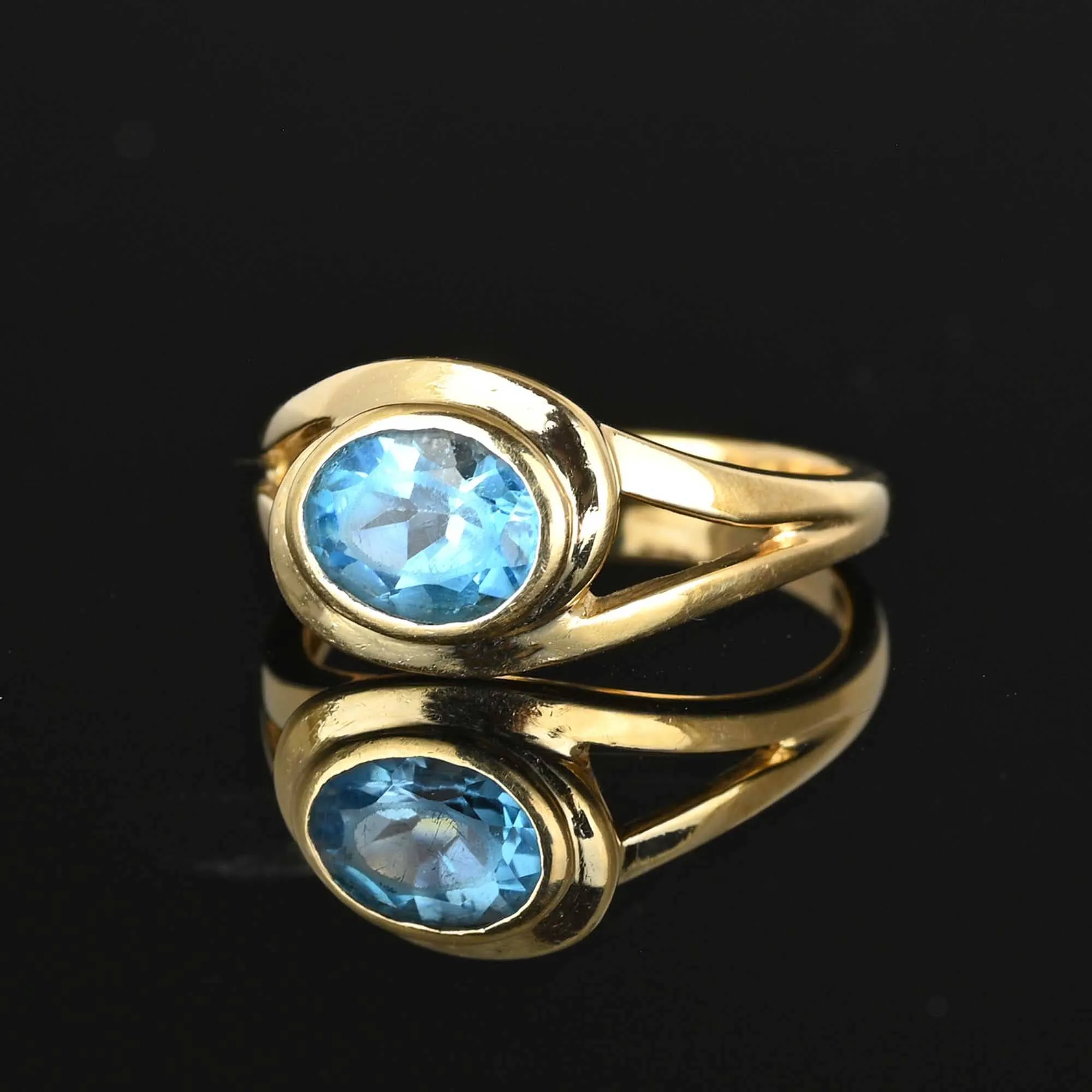 Vintage 14K Gold Blue Topaz Ring, Bypass Style