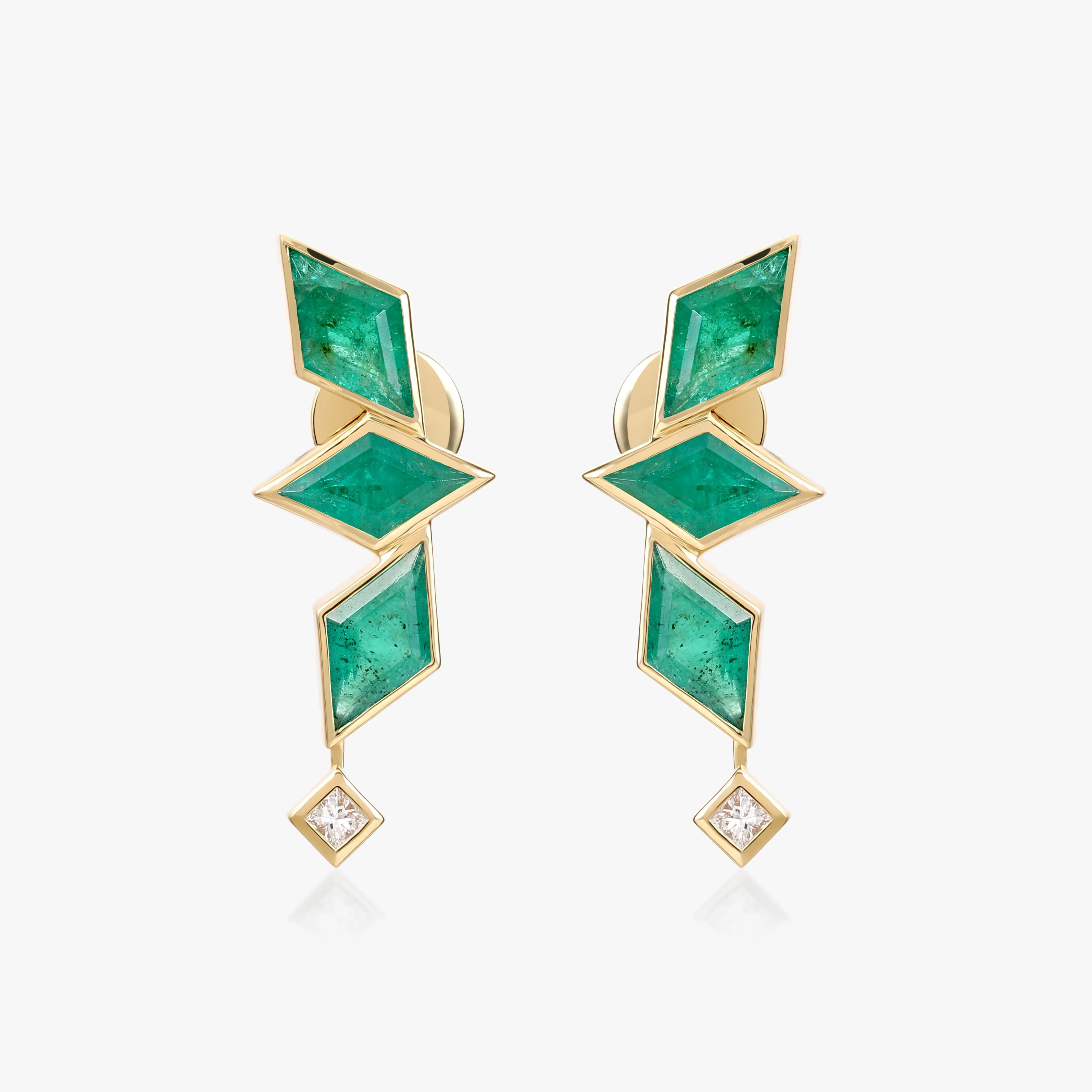 Waha emerald earrings