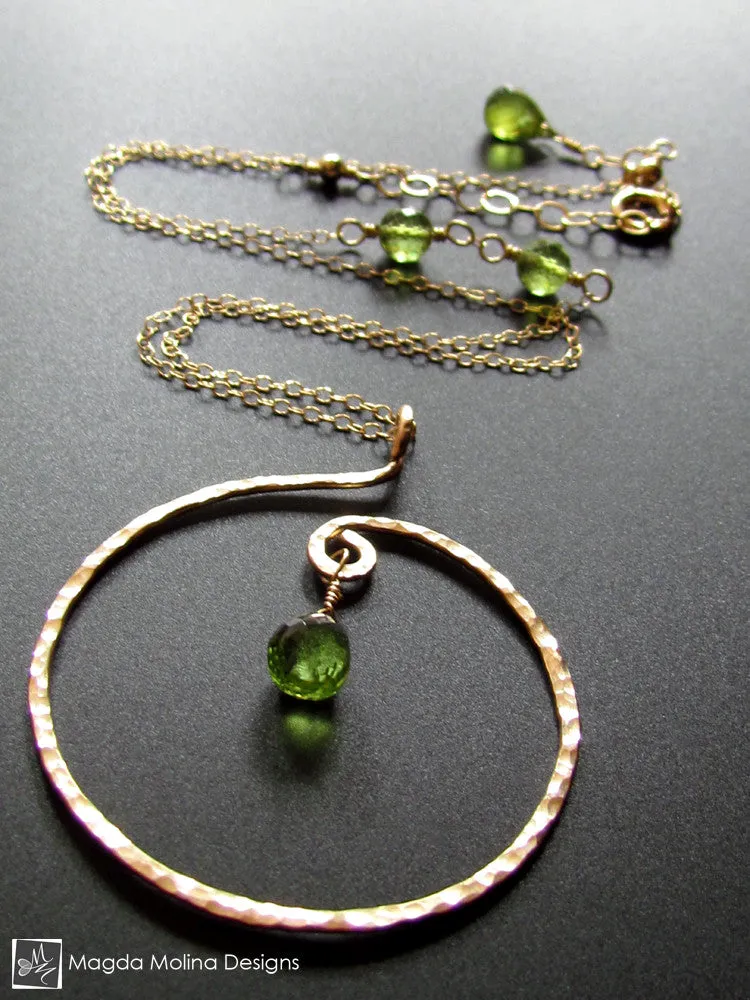 WHOLESALE - The Hammered Gold Spiral Necklace With Gemstone