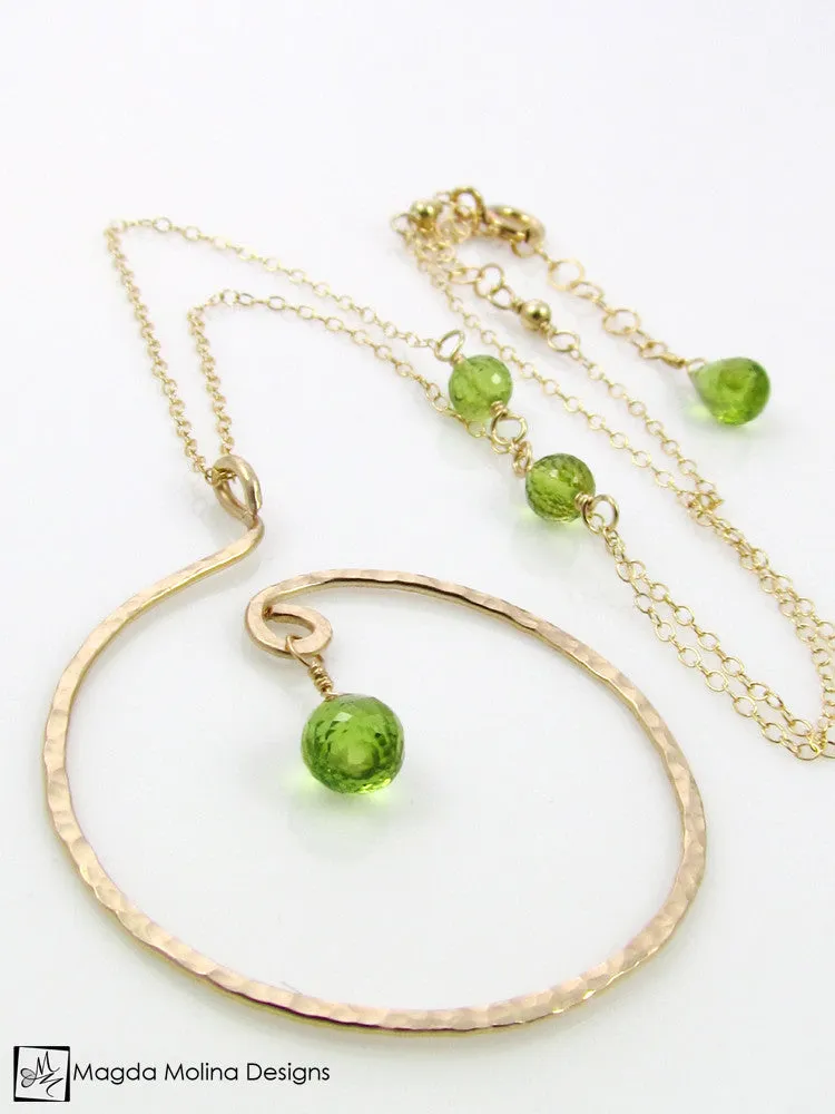 WHOLESALE - The Hammered Silver Spiral Necklace With Gemstone